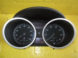 Mercedes Benz - speedo cluster - 1715401247